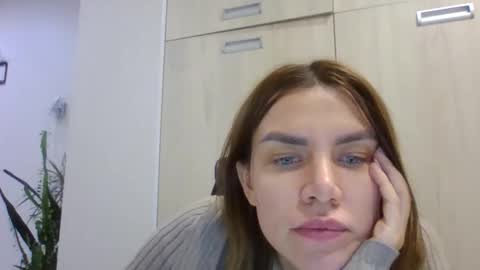 Snapshot of lena6122000 chatting on October 21, 3:02 pm lena6122000 online show from October 21, 3:02 pm