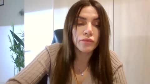 Snapshot of lena6122000 chatting on November 11, 11:16 pm lena6122000 online show from November 11, 11:16 pm