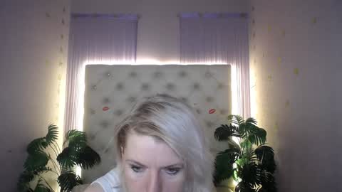 Lena online show from January 9, 9:27 am