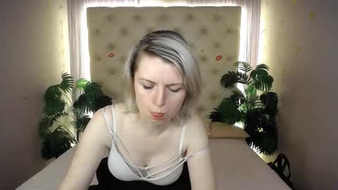 Lena online show from March 2, 10:14 am
