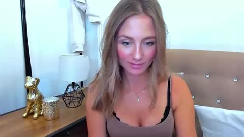 lena_sexi online show from September 23, 8:34 pm