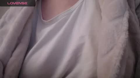 lenagolden online show from October 16, 10:27 am