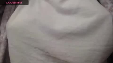 lenagolden online show from November 28, 1:47 pm