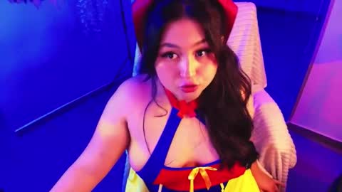 Lenna Kang online show from December 1, 11:54 pm