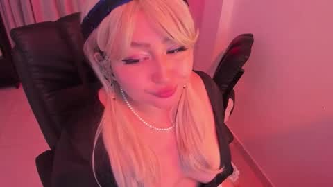 Lenna Kang online show from March 14, 7:08 pm