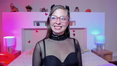 Lenna  online show from June 12, 11:31 am