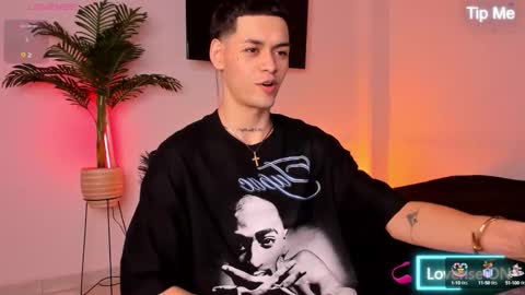 Snapshot of lennercollins_ chatting on October 14, 3:29 am Lenner INDEPENDENT MODEL online show from October 14, 3:29 am