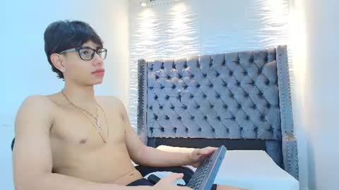 Snapshot of lenny_knox2 chatting on July 4, 12:22 pm LENNY online show from July 4, 12:22 pm