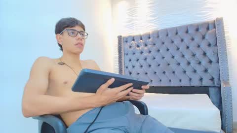 Snapshot of lenny_knox2 chatting on July 21, 12:51 pm LENNY online show from July 21, 12:51 pm