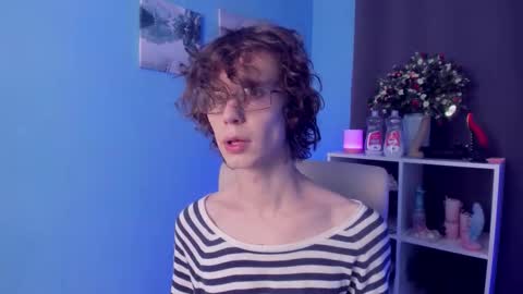 Snapshot of leo_bensyten chatting on November 1, 8:55 pm Leo online show from November 1, 8:55 pm