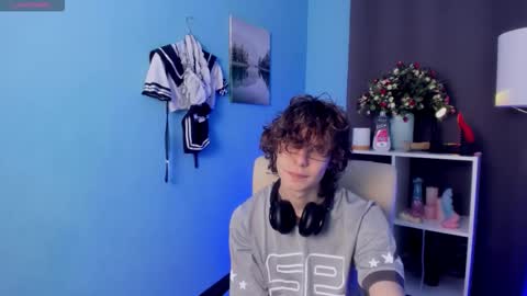 Snapshot of leo_bensyten chatting on November 19, 5:13 pm Leo online show from November 19, 5:13 pm