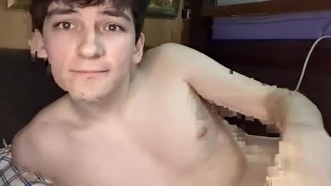 Snapshot of leo_cutie chatting on November 27, 9:17 pm leo_cutie online show from November 27, 9:17 pm