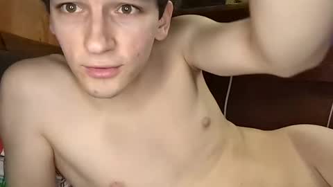 Snapshot of leo_cutie chatting on November 28, 2:20 pm leo_cutie online show from November 28, 2:20 pm