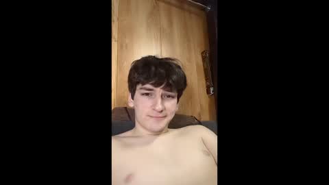 Snapshot of leo_cutie chatting on December 13, 7:42 pm leo_cutie online show from December 13, 7:42 pm