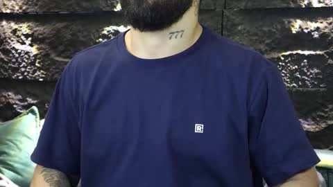 Leo  Diaz online show from September 18, 7:10 am