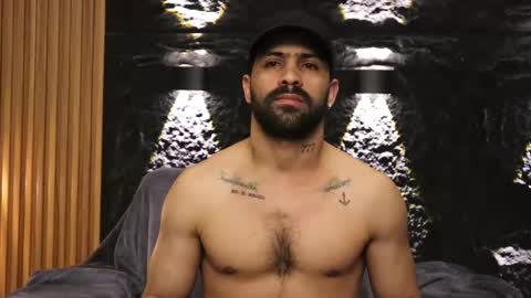 Leo  Diaz online show from March 9, 3:32 am