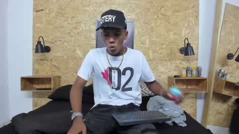leo_jhonson online show from September 17, 12:51 pm