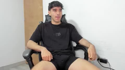 Leo Jones online show from October 28, 8:40 am