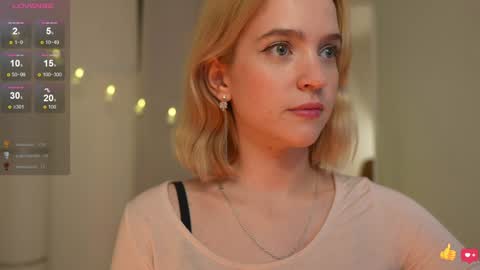 Snapshot of leo_lulu chatting on December 31, 6:57 pm Ashly online show from December 31, 6:57 pm