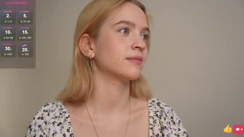 Snapshot of leo_lulu chatting on January 7, 3:33 pm Ashly online show from January 7, 3:33 pm