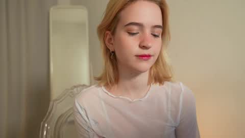 Snapshot of leo_lulu chatting on January 26, 3:47 pm Ashly online show from January 26, 3:47 pm