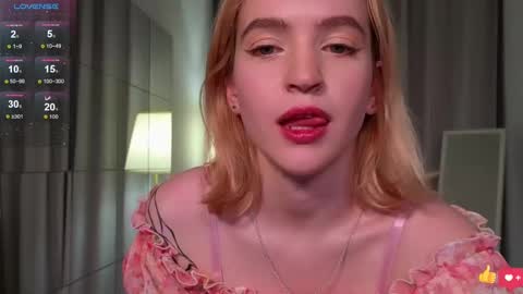 Snapshot of leo_lulu chatting on February 14, 3:36 pm Ashly online show from February 14, 3:36 pm