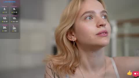 Snapshot of leo_lulu chatting on February 27, 6:20 pm Ashly online show from February 27, 6:20 pm