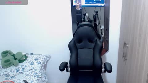 Leo online show from October 8, 11:57 pm