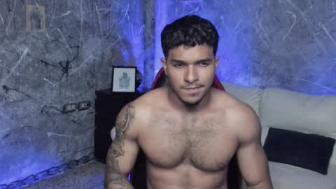 Leo independent model online show from September 25, 3:32 am