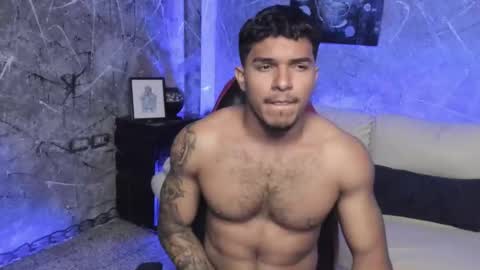 Leo independent model online show from October 13, 2:11 am