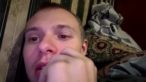 Snapshot of leo_timm chatting on October 28, 12:25 am leo_timm online show from October 28, 12:25 am