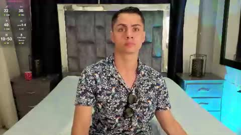 Snapshot of leomonnroe chatting on July 20, 6:10 pm leomonnroe online show from July 20, 6:10 pm