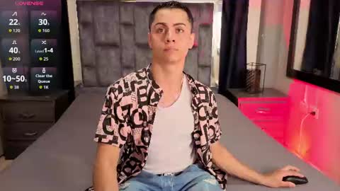 Snapshot of leomonnroe chatting on July 23, 7:12 pm leomonnroe online show from July 23, 7:12 pm