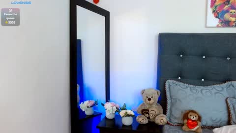 LUCY online show from January 9, 11:24 pm