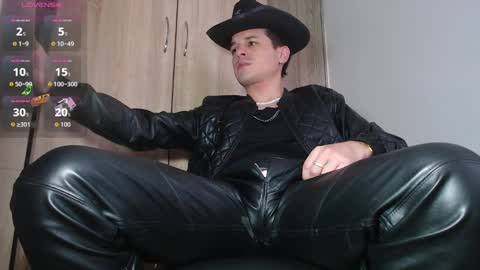 iam leonal online show from October 5, 6:39 pm