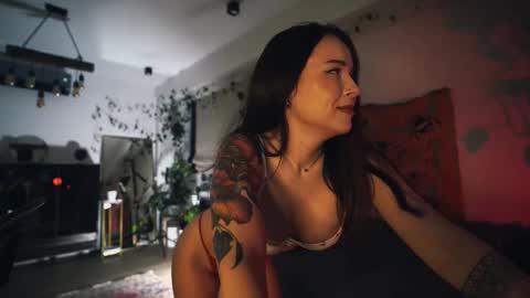 Leo online show from October 10, 11:15 pm