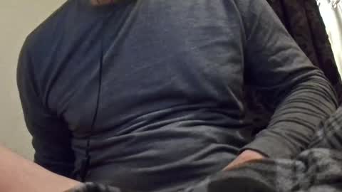 Snapshot of leonar0101 chatting on February 2, 5:15 pm leonar0101 online show from February 2, 5:15 pm