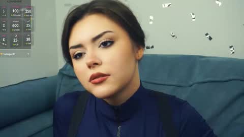 Mia online show from October 2, 7:15 am