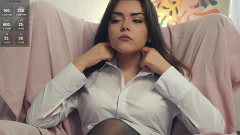 Mia online show from October 16, 7:20 am