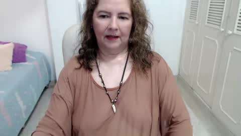 leonela   online show from July 28, 10:31 pm