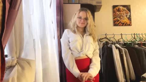 Iwi online show from February 18, 2:24 pm