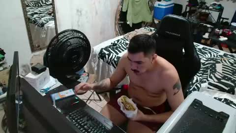leonino231 online show from May 9, 2:17 am