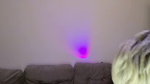 Snapshot of leonlure chatting on December 1, 3:00 am leonlure online show from December 1, 3:00 am