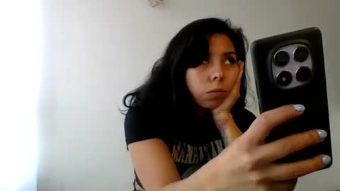 Snapshot of leonorfox chatting on June 6, 7:51 pm leonorfox online show from June 6, 7:51 pm