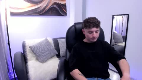 Leo  online show from December 14, 4:29 am