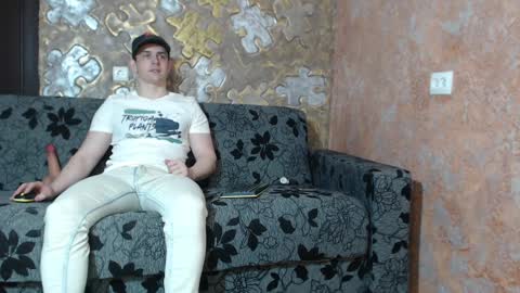 leoroman online show from January 12, 1:37 pm