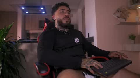 Leo Salvatore online show from October 24, 11:45 pm