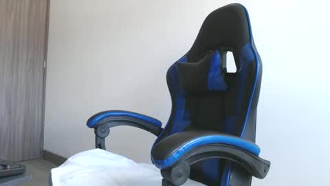 Snapshot of leostorm25 chatting on September 21, 7:48 pm leostorm25 online show from September 21, 7:48 pm