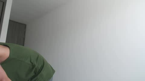 Snapshot of leostorm25 chatting on September 26, 2:32 pm leostorm25 online show from September 26, 2:32 pm