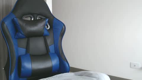 Snapshot of leostorm25 chatting on October 11, 2:37 pm leostorm25 online show from October 11, 2:37 pm